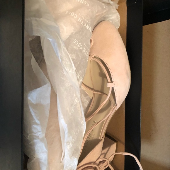 New Kenneth Cole NY Toniann Suede Block Heels 7.5M - Picture 8 of 8